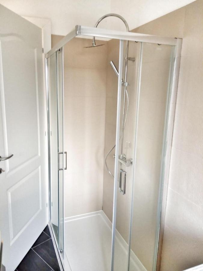 Holiday home Red Tower Venice - 2 Mins From Vce Airport- Free Wifi