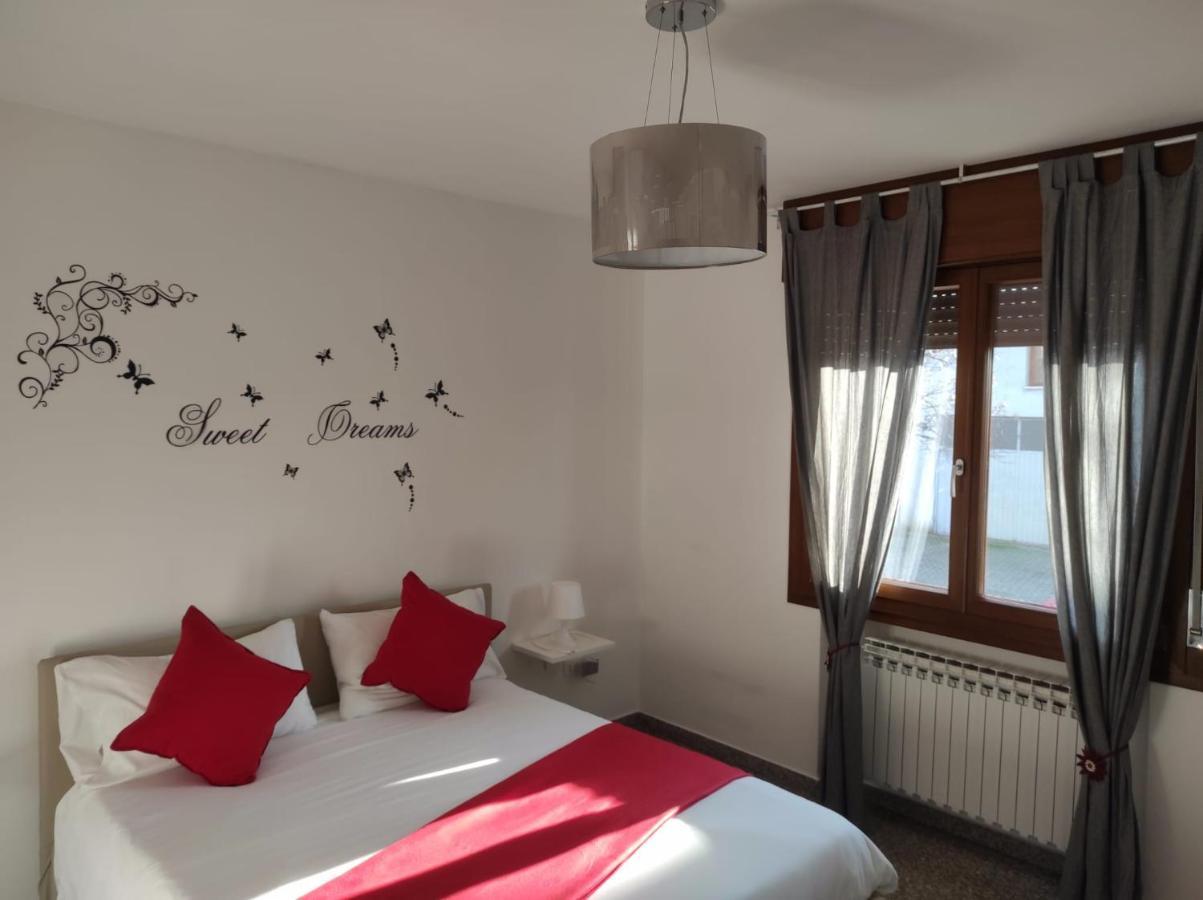 Red Tower Venice - 2 Mins From Vce Airport- Free Wifi Holiday home *