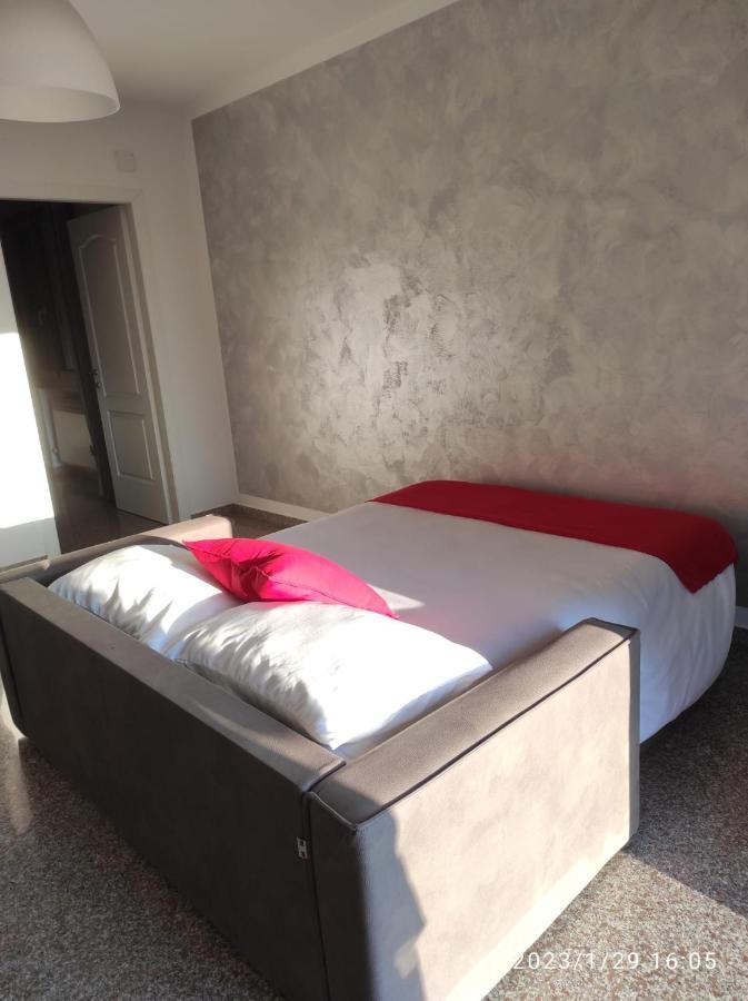 Holiday home Red Tower Venice - 2 Mins From Vce Airport- Free Wifi Tessera